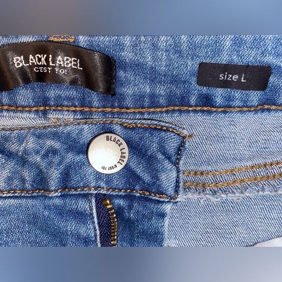 BLACK LABEL by C’EST TOI Jr. Denim Mini Skirt Frayed Hem Med Blue Wash Size LG - Picture 3 of 4
